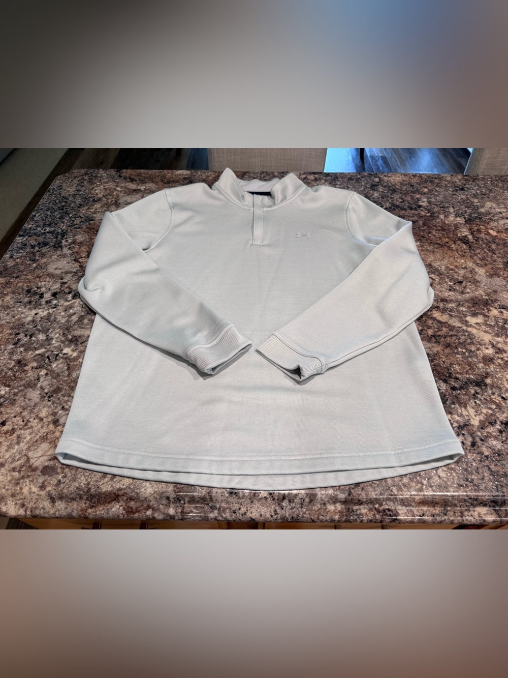 Under Armour Men’s Light Gray Quarter-Zip Pullover